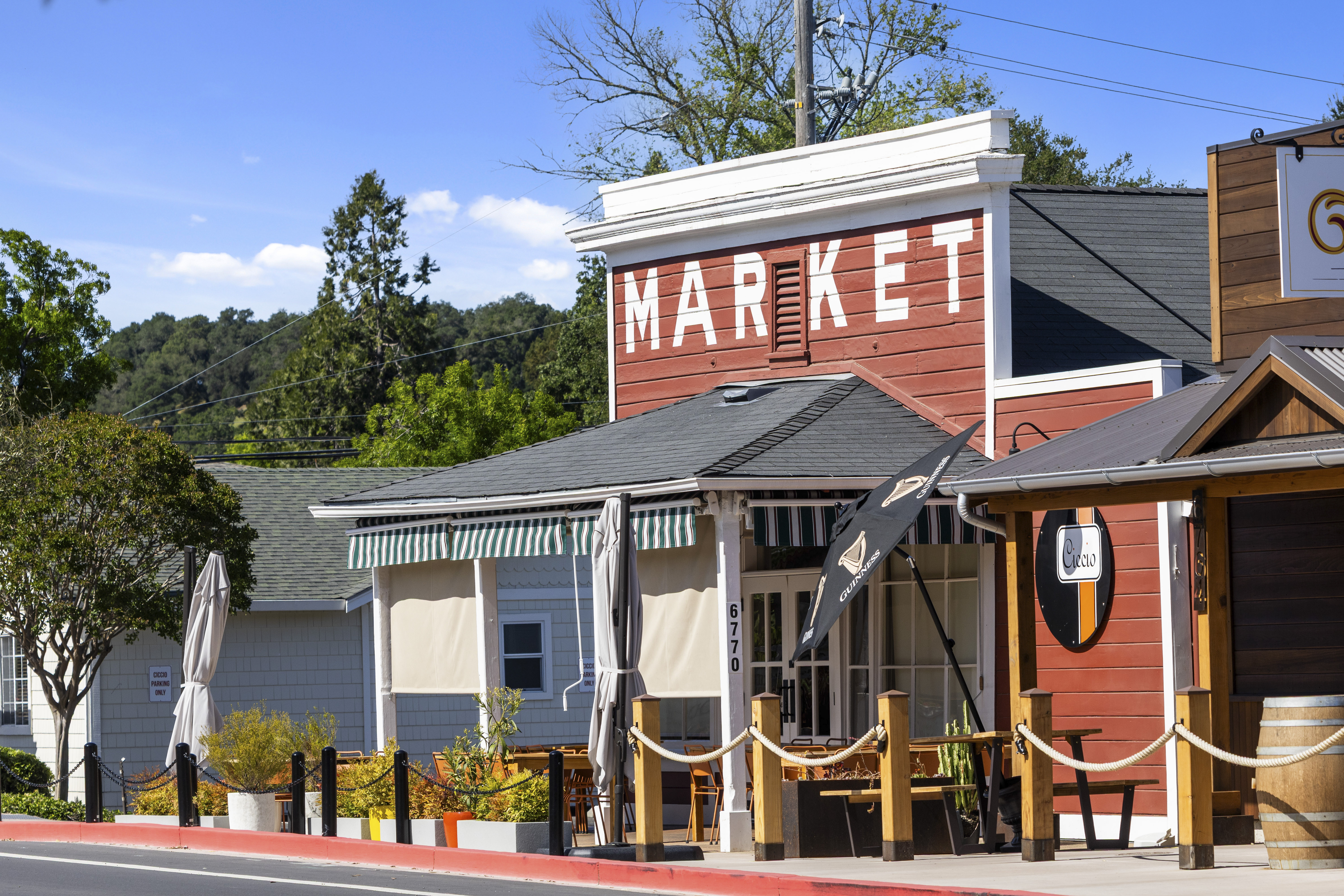  An Exceptional Wine Country Opportunity in the Heart of Yountville - 物件實景