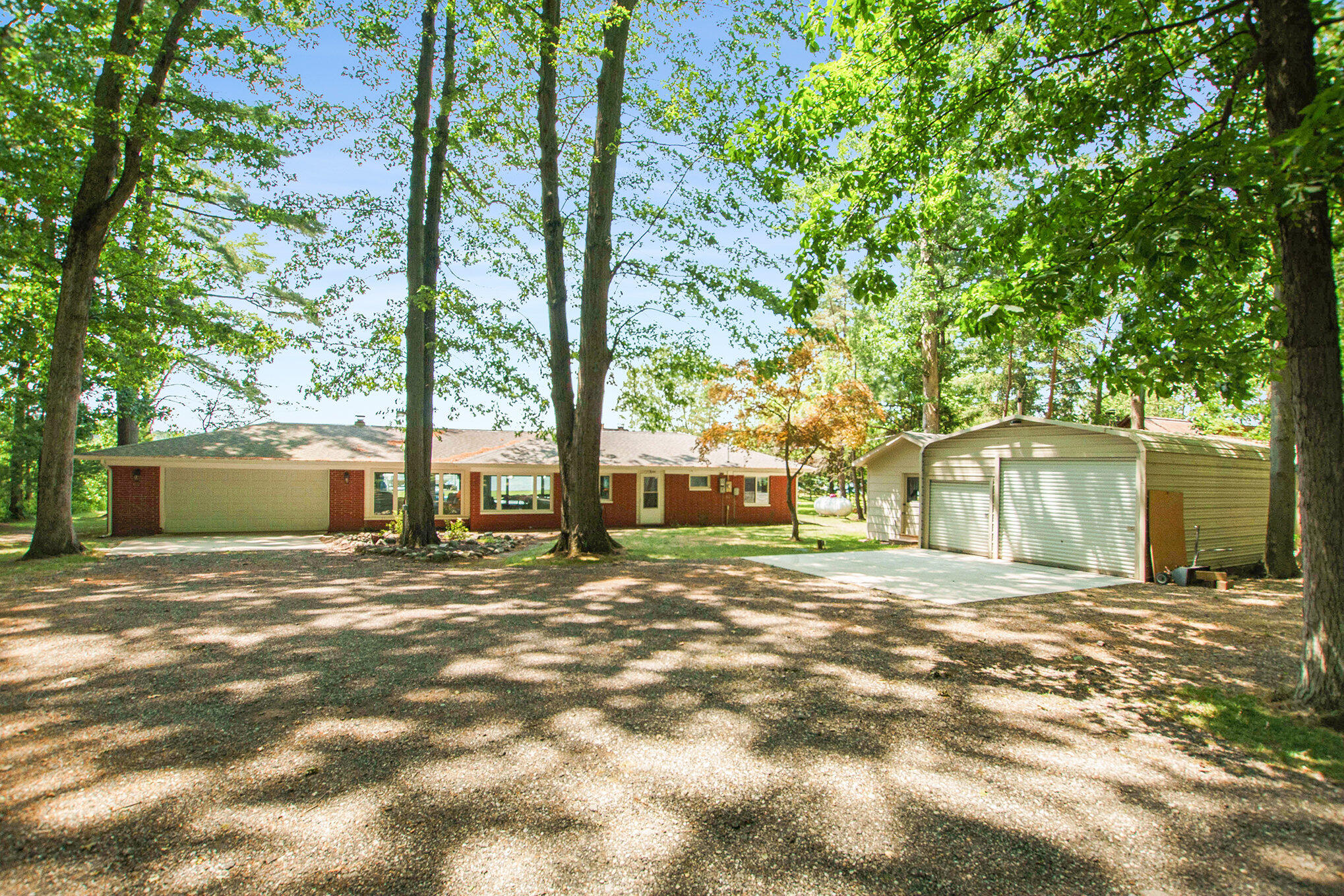 Grand Junction, Michigan, 49056, United States, 2 Bedrooms Bedrooms, ,1 BathroomBathrooms,Residential,For Sale,1876065