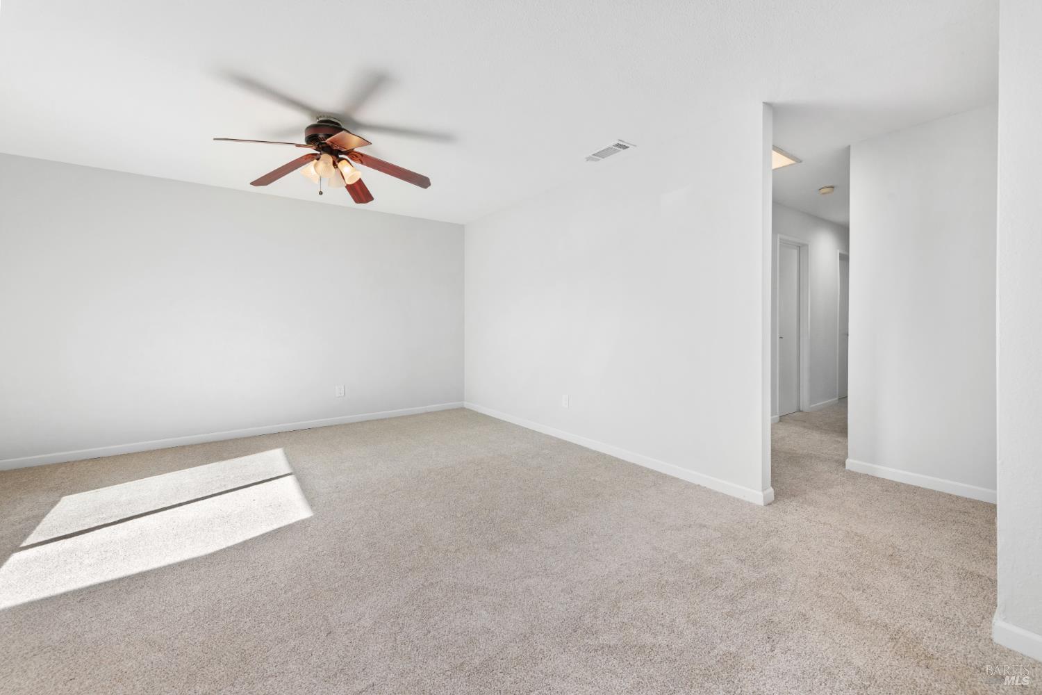 Fairfield, California, 94533, United States, 3 Bedrooms Bedrooms, ,2 BathroomsBathrooms,Residential,For Sale,1974145