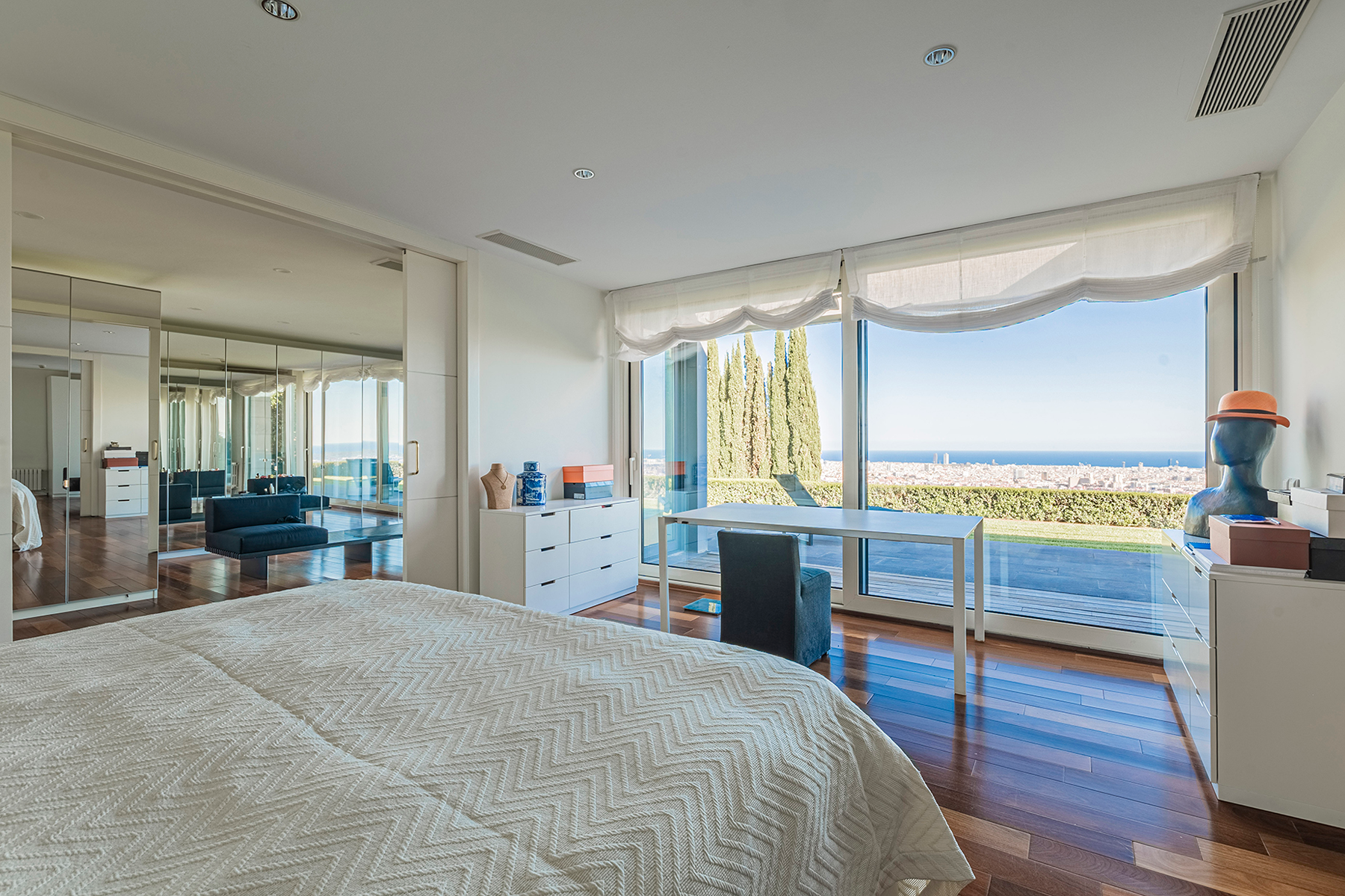  Exclusive luxury villa with spectacular panoramic views of Barcelona - 物件實景