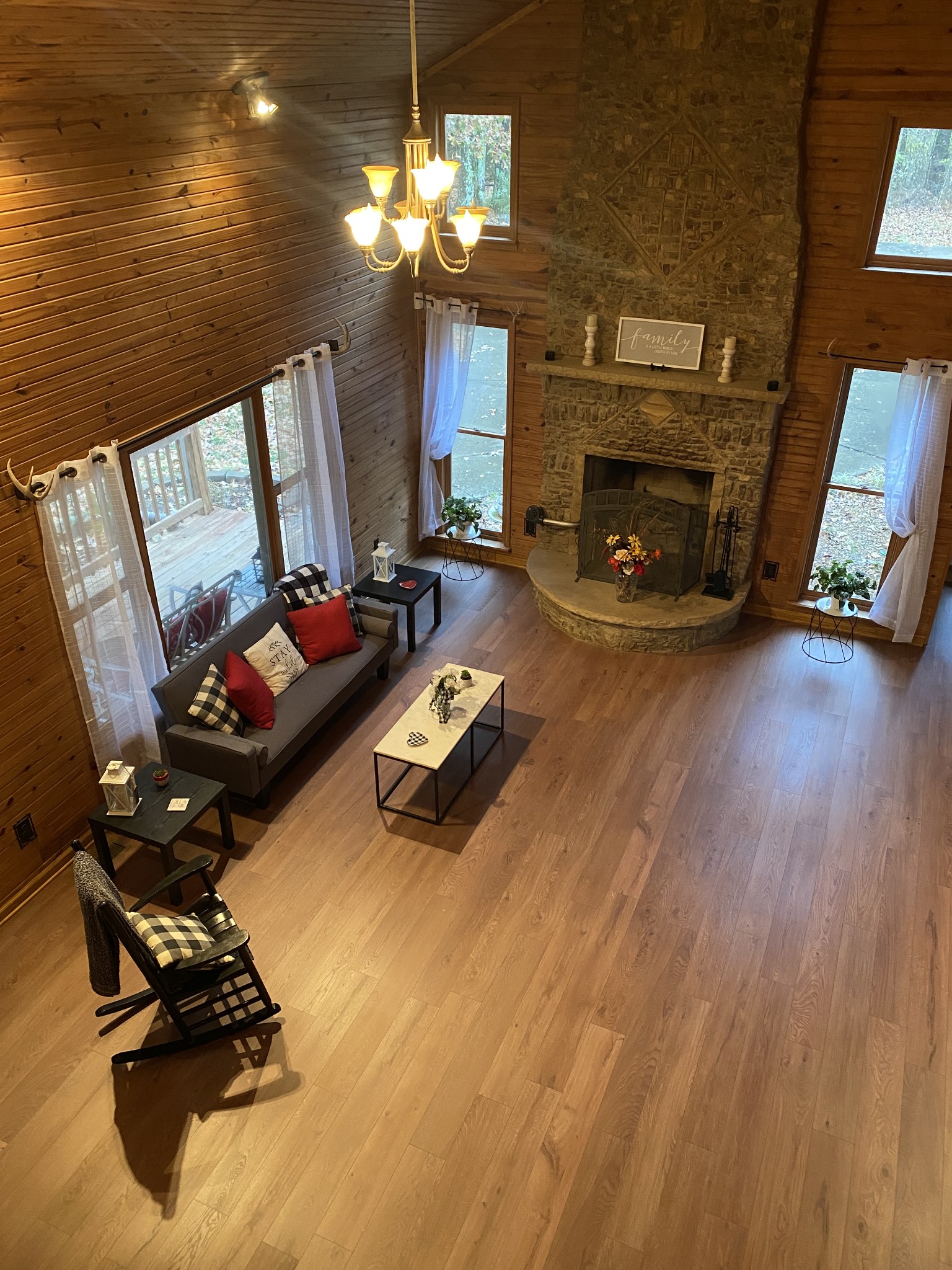 Mc Ewen, Tennessee, 37101, United States, 4 Bedrooms Bedrooms, ,3 BathroomsBathrooms,Residential,For Sale,1982794