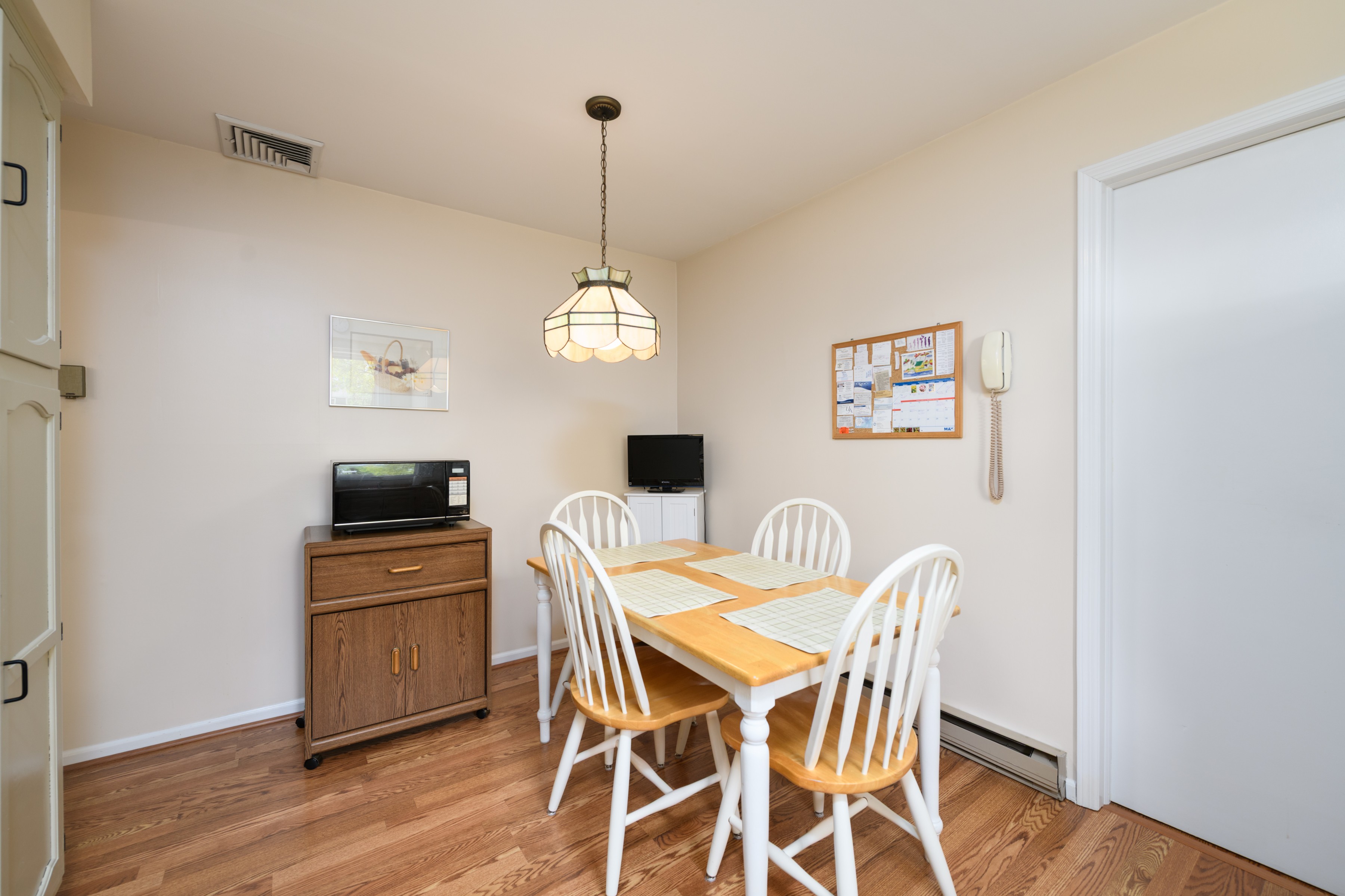  3-Bedroom, 1.5-Bath Ranch in Eatontown - 物件實景
