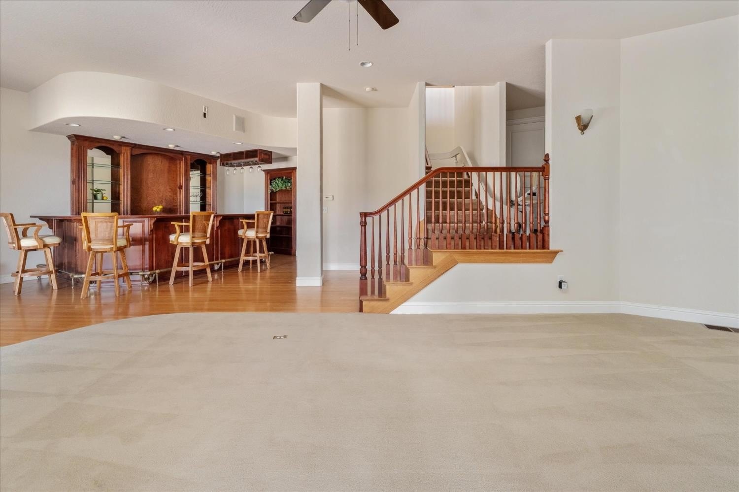 Angels Camp, California, 95222, United States, 5 Bedrooms Bedrooms, ,5 BathroomsBathrooms,Residential,For Sale,1979425