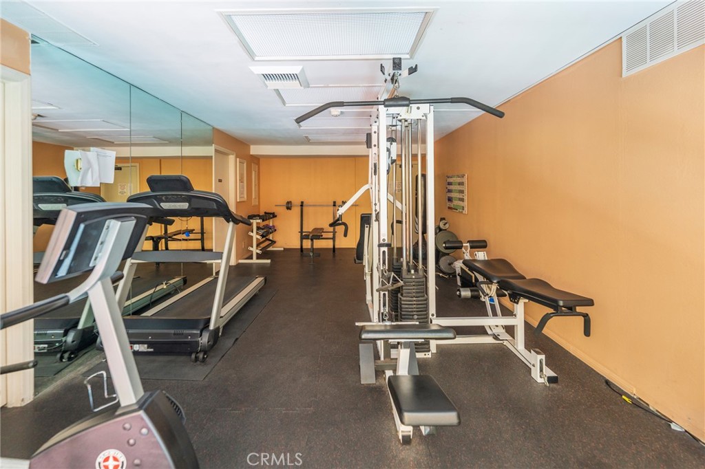 Los Angeles, California, 90024, United States, 2 Bedrooms Bedrooms, ,2 BathroomsBathrooms,Residential,For Sale,1828598
