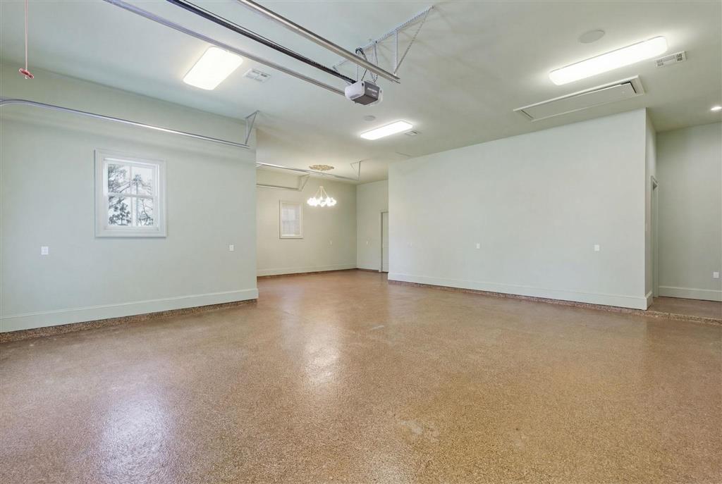 Lake Charles, Louisiana, 70605, United States, 5 Bedrooms Bedrooms, ,5 BathroomsBathrooms,Residential,For Sale,2024093
