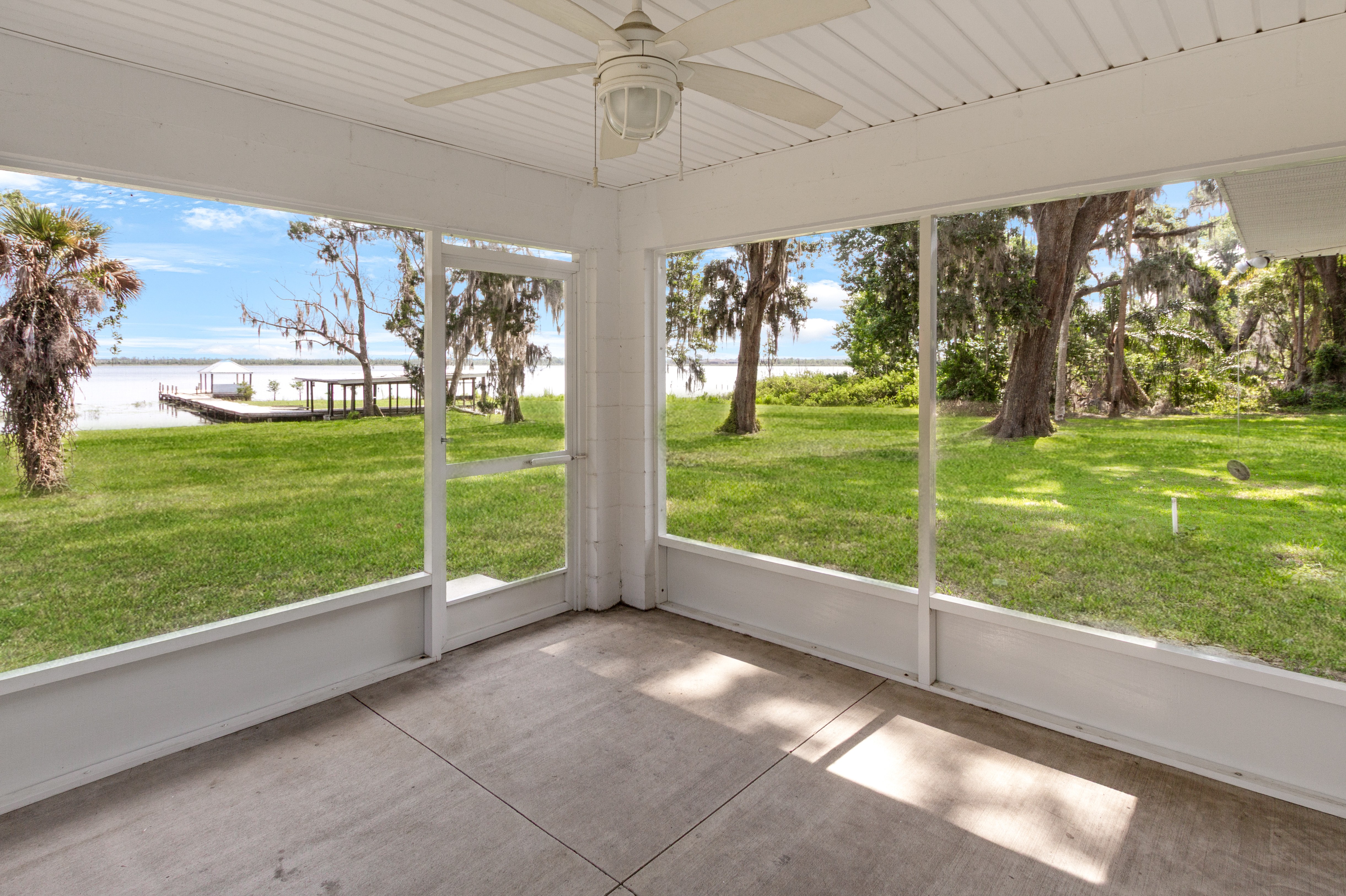 Wildwood, Florida, 34785, United States, 4 Bedrooms Bedrooms, ,2 BathroomsBathrooms,Residential,For Sale,1937472