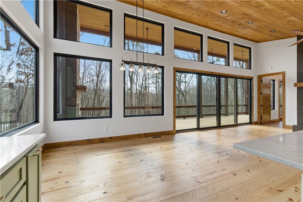 Morganton, Georgia, 30560, United States, 3 Bedrooms Bedrooms, ,4 BathroomsBathrooms,Residential,For Sale,2037777