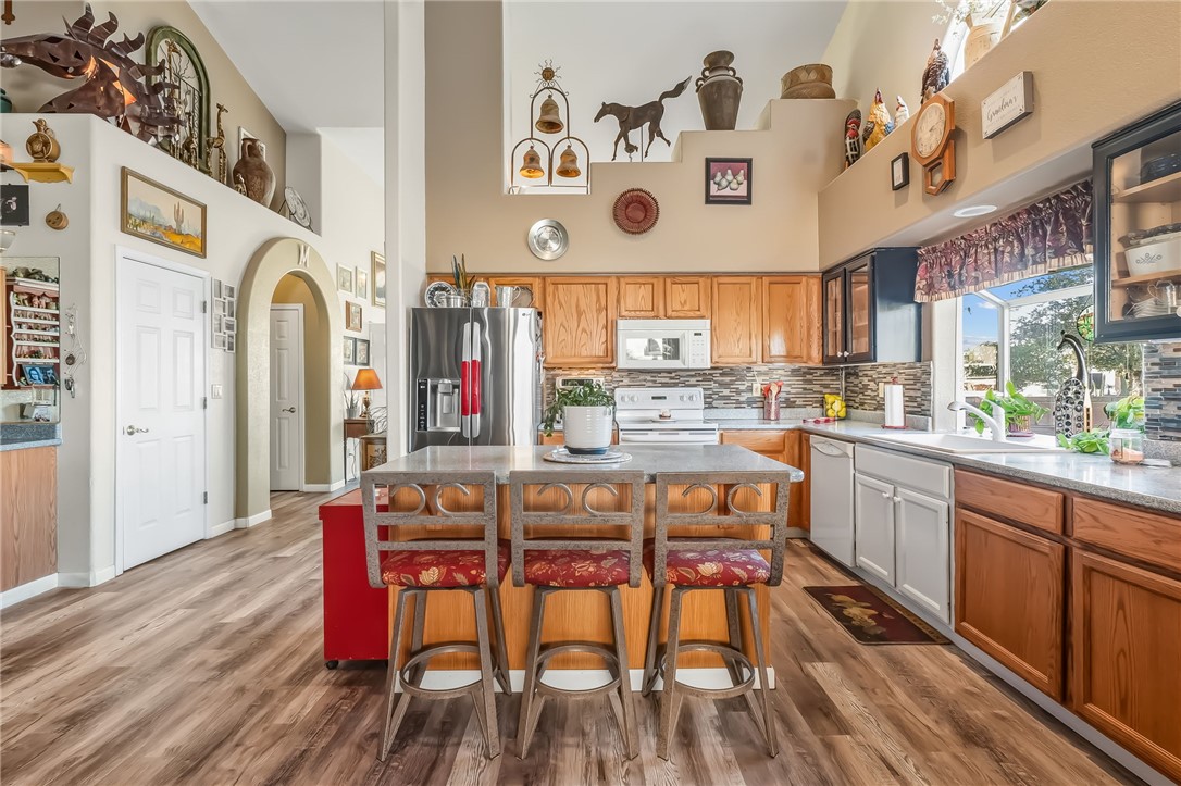 Bullhead City, Arizona, 86442, United States, 4 Bedrooms Bedrooms, ,2 BathroomsBathrooms,Residential,For Sale,1988926