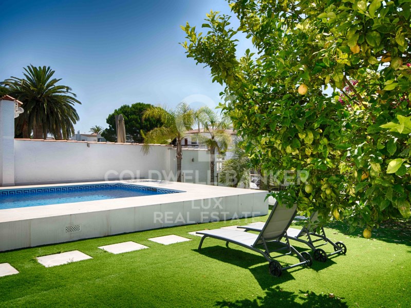 Girona, Empuriabrava, Cap Ras - Creus - Falconera, Empuriabrava, Catalonia, ES, 3 Bedrooms Bedrooms, ,2 BathroomsBathrooms,Residential,For Sale,Girona, Empuriabrava, Cap Ras - Creus - Falconera,1448905