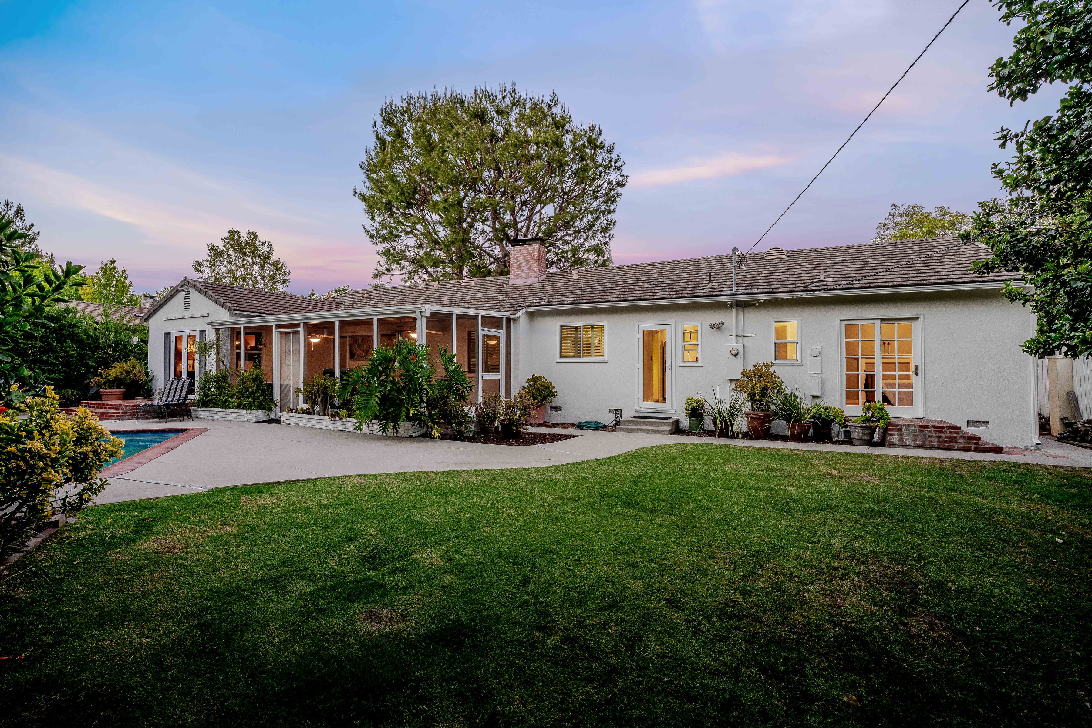  6843 Chisholm Avenue - 物件實景