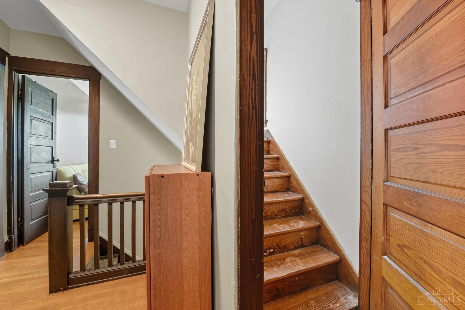 Cincinnati, Ohio, 45209, United States, 5 Bedrooms Bedrooms, ,2 BathroomsBathrooms,Residential,For Sale,1966693