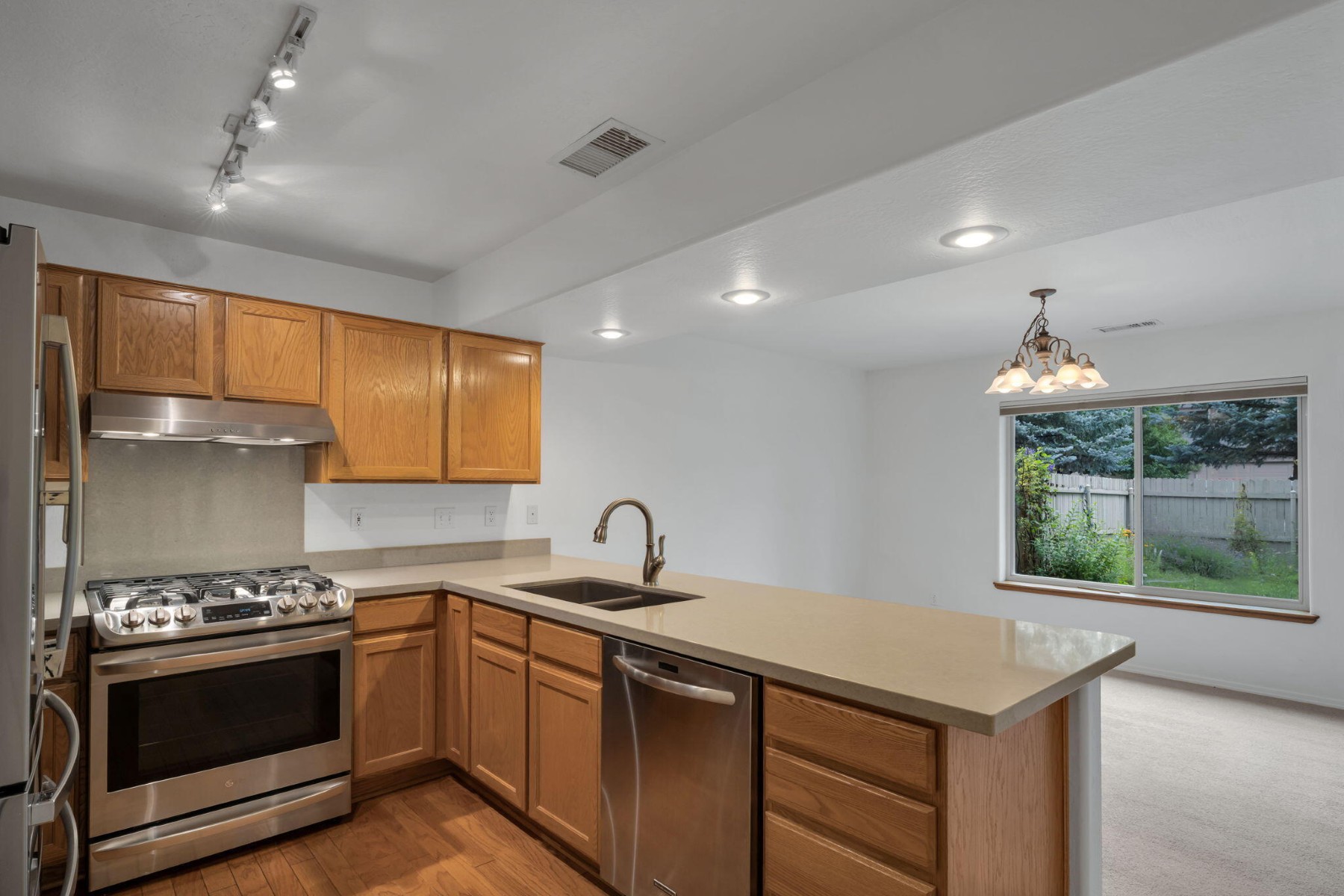 126 W Juniper Avenue¦Flagstaff, AZ - 物件實景