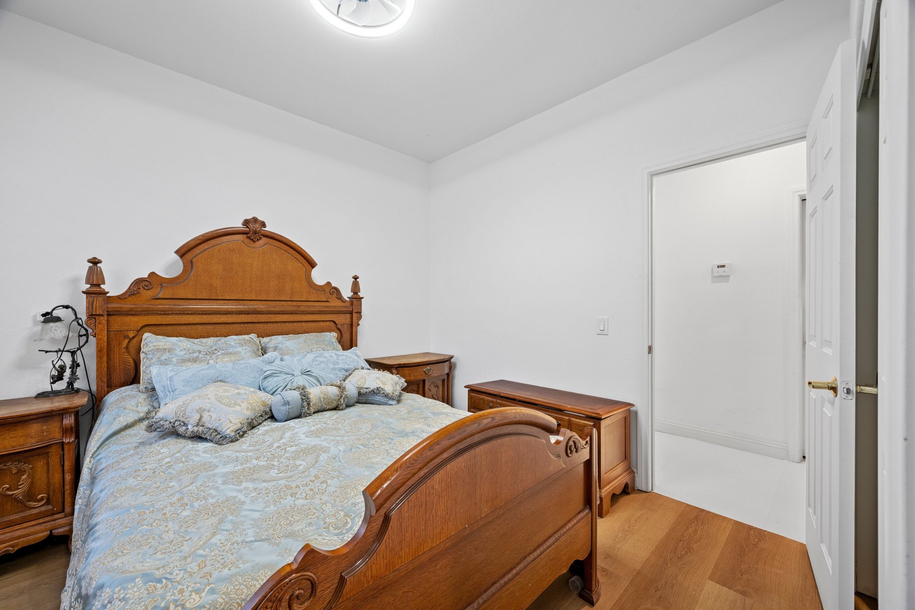  Highly Upgraded 4,000 sq ft Estate in Gated Community - 物件實景