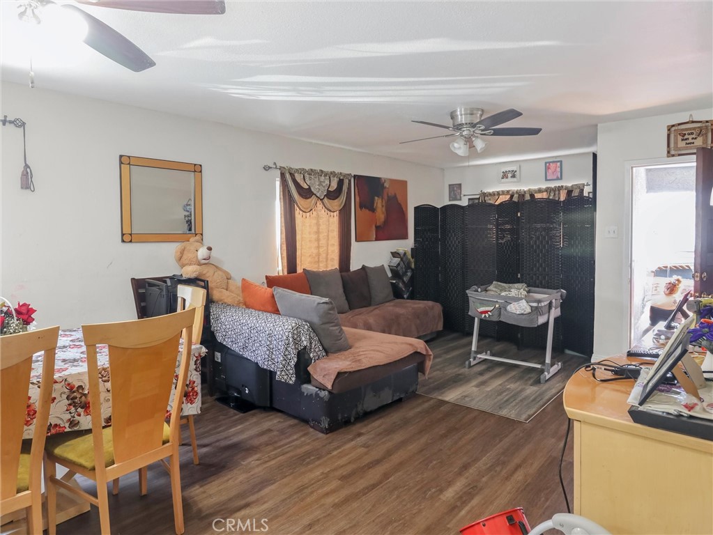 Los Angeles, California, 90003, United States, 5 Bedrooms Bedrooms, ,3 BathroomsBathrooms,Residential,For Sale,1935114