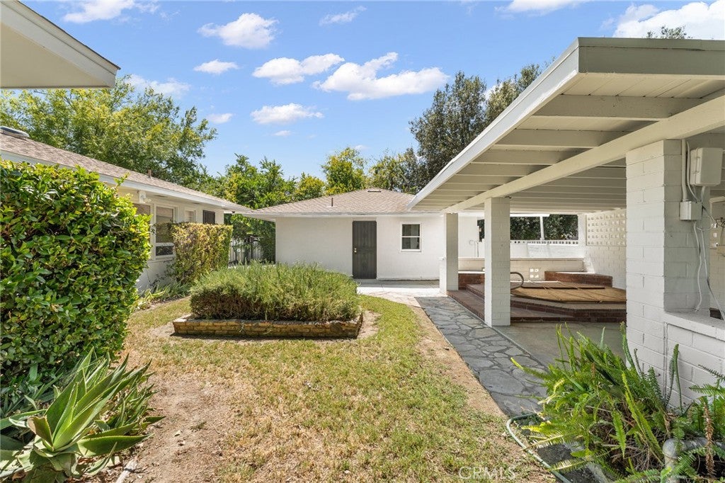 San Bernardino, California, 92405, United States, 3 Bedrooms Bedrooms, ,2 BathroomsBathrooms,Residential,For Sale,1931441