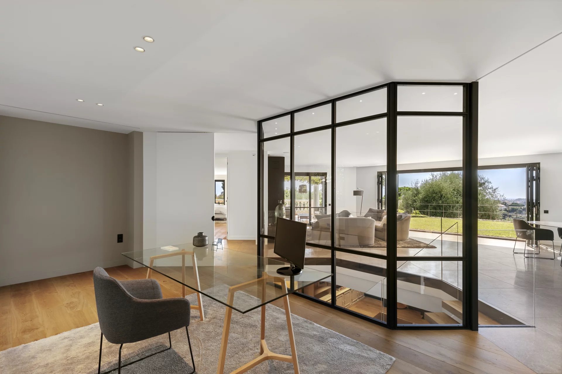 Nice, Provence-Alpes-Côte d’Azur, 06000, FR, 4 Bedrooms Bedrooms, ,6 BathroomsBathrooms,Residential,For Sale,1950974