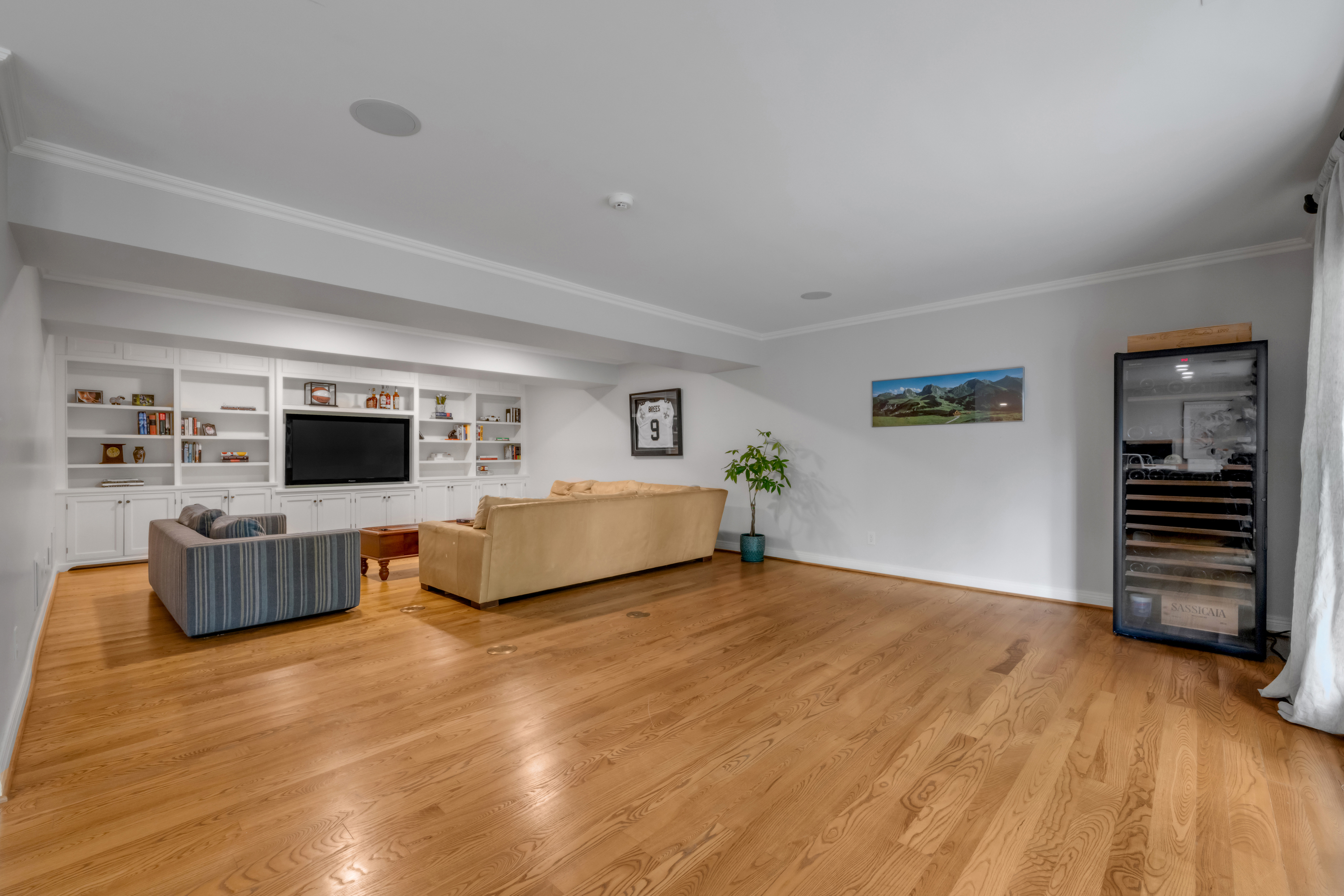  1853 Fielden Drive - 物件實景