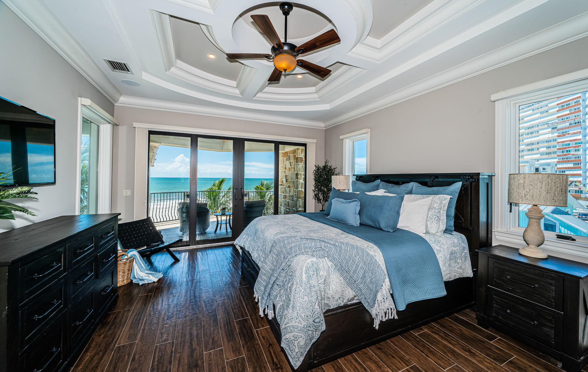 Redington Shores, Florida, 33708, United States, 5 Bedrooms Bedrooms, ,6 BathroomsBathrooms,Residential,For Sale,1921894