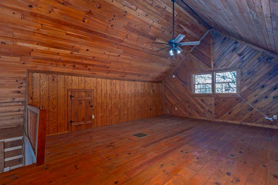 Spring City, Tennessee, 37381, United States, 1 Bedroom Bedrooms, ,2 BathroomsBathrooms,Residential,For Sale,1826365