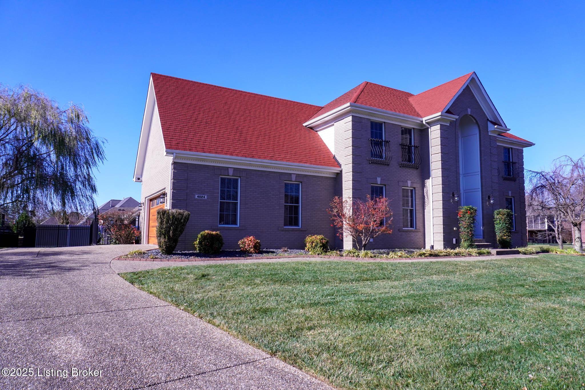 Louisville, Kentucky, 40299, United States, 3 Bedrooms Bedrooms, ,4 BathroomsBathrooms,Residential,For Sale,2000684