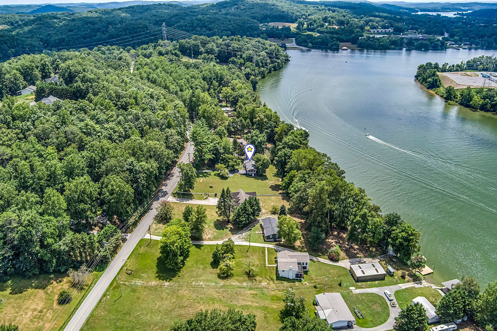 Harriman, Tennessee, 37748, United States, 3 Bedrooms Bedrooms, ,3 BathroomsBathrooms,Residential,For Sale,2011405