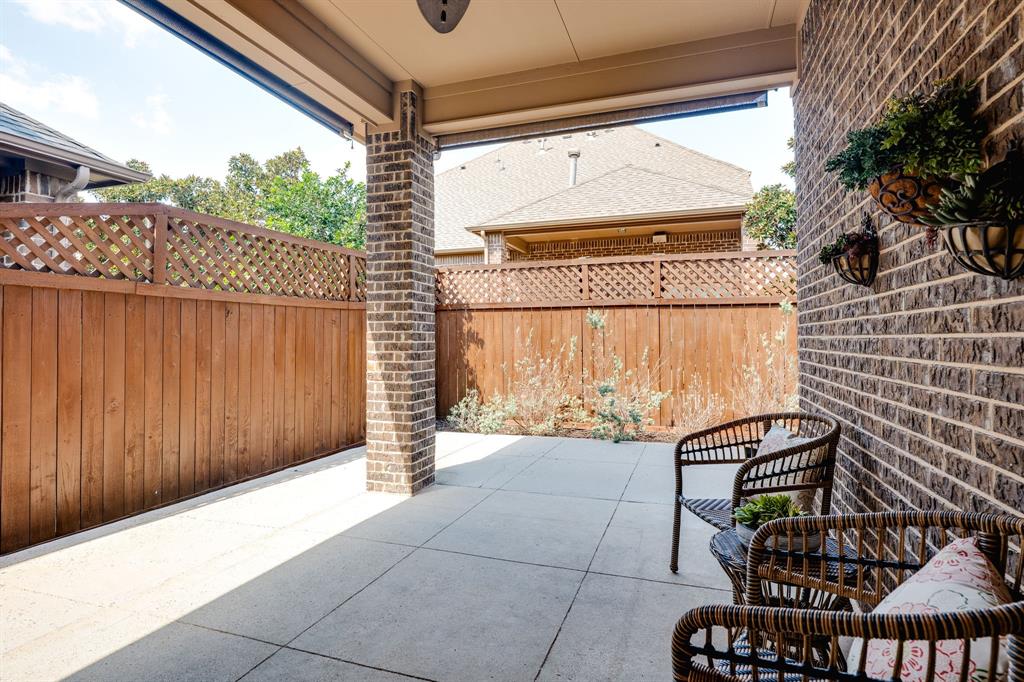 Roanoke, Texas, 76262, United States, 4 Bedrooms Bedrooms, ,3 BathroomsBathrooms,Residential,For Sale,2005559