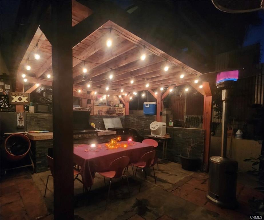 Los Angeles, California, 90063, United States, 5 Bedrooms Bedrooms, ,3 BathroomsBathrooms,Residential,For Sale,1879785