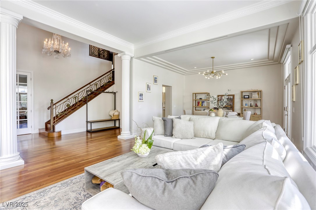 Las Vegas, Nevada, 89117, United States, 3 Bedrooms Bedrooms, ,3 BathroomsBathrooms,Residential,For Sale,1966718