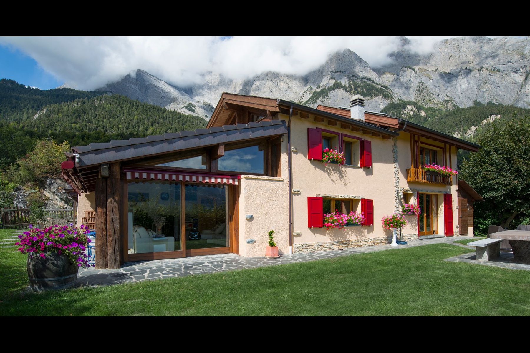  Magnificent charming house nestled in a haven of peace - 物件實景