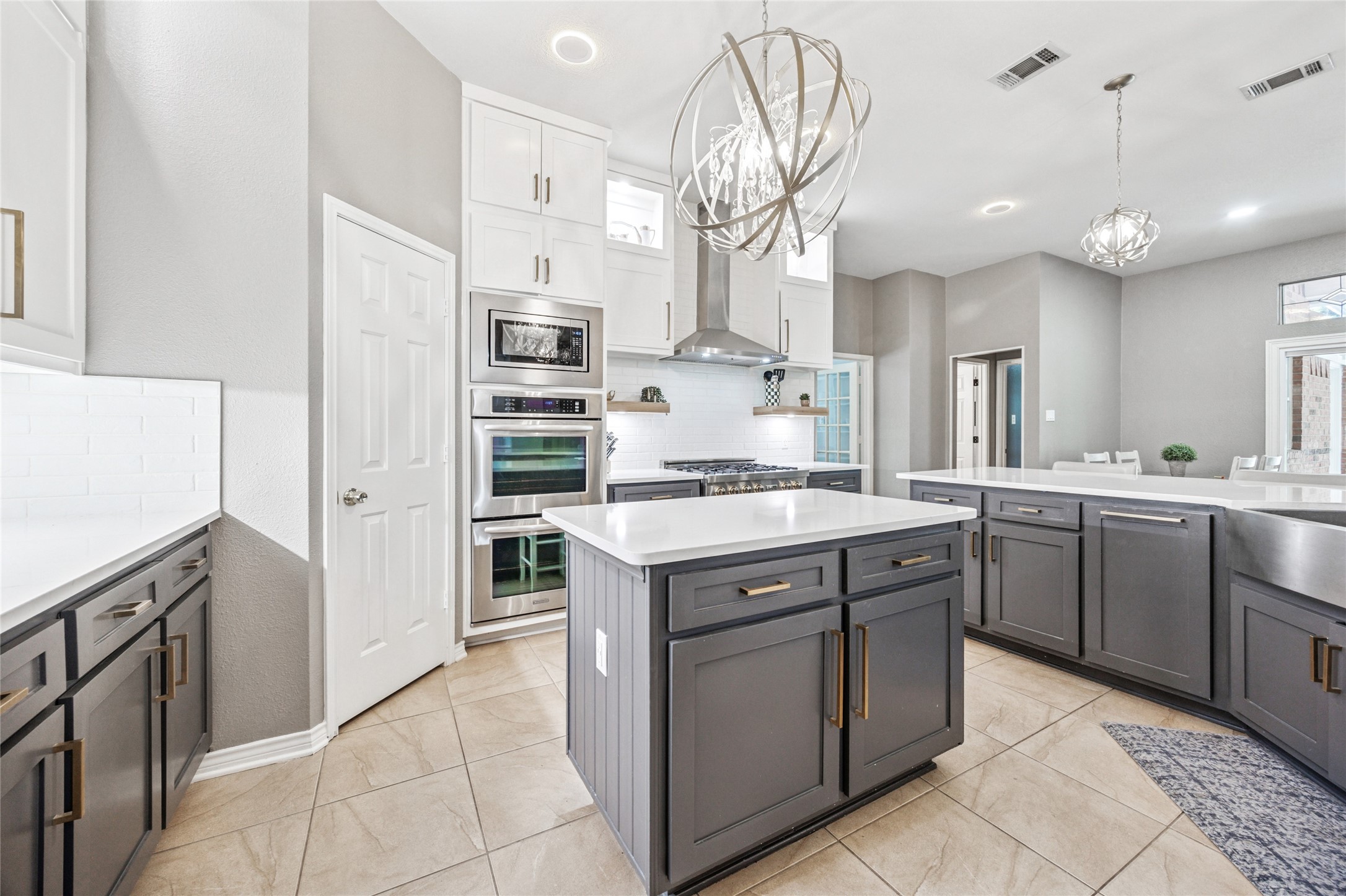 Southlake, Texas, 76092, United States, 4 Bedrooms Bedrooms, ,3 BathroomsBathrooms,Residential,For Sale,1895470
