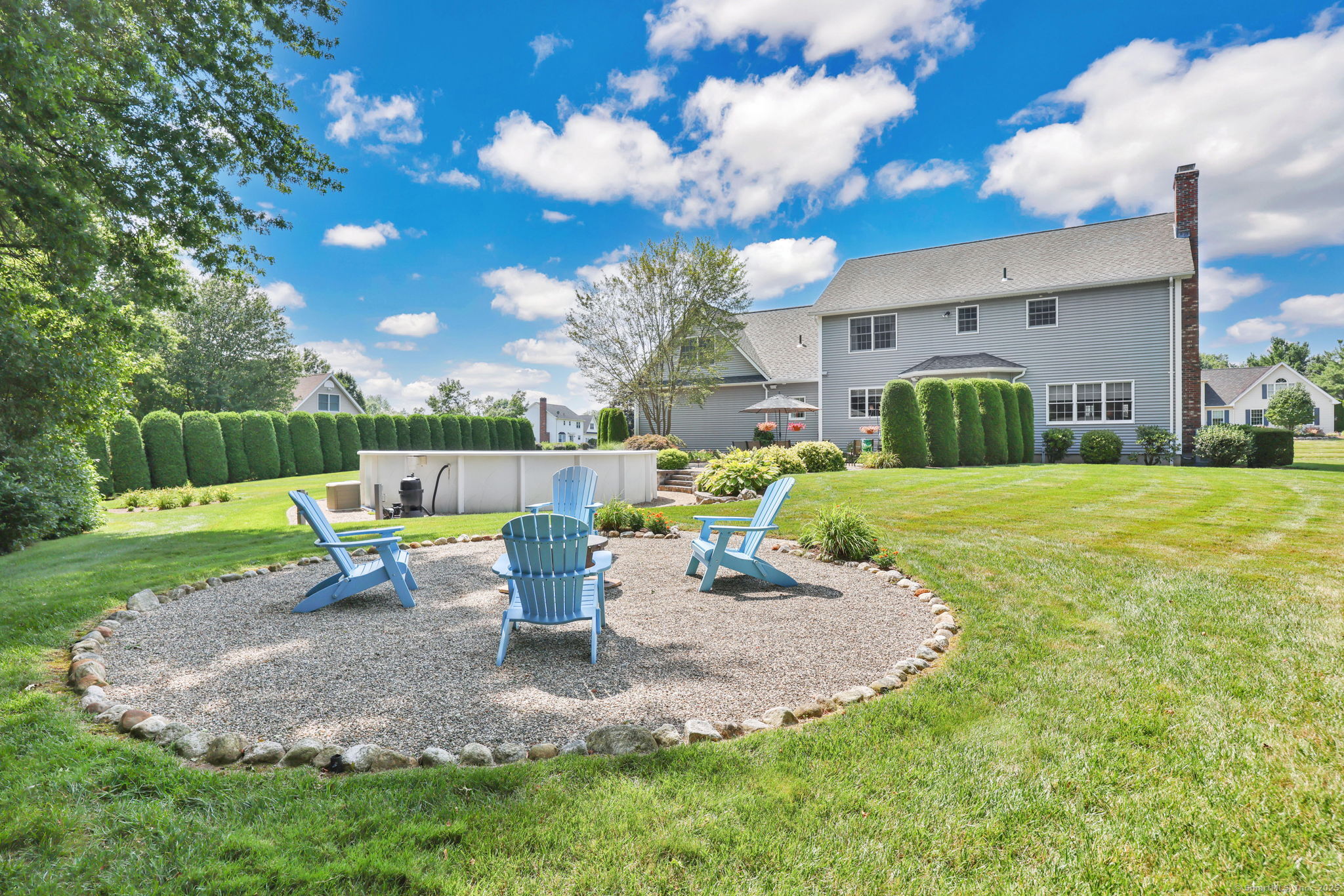 Suffield, Connecticut, 06078, United States, 4 Bedrooms Bedrooms, ,3 BathroomsBathrooms,Residential,For Sale,1927019