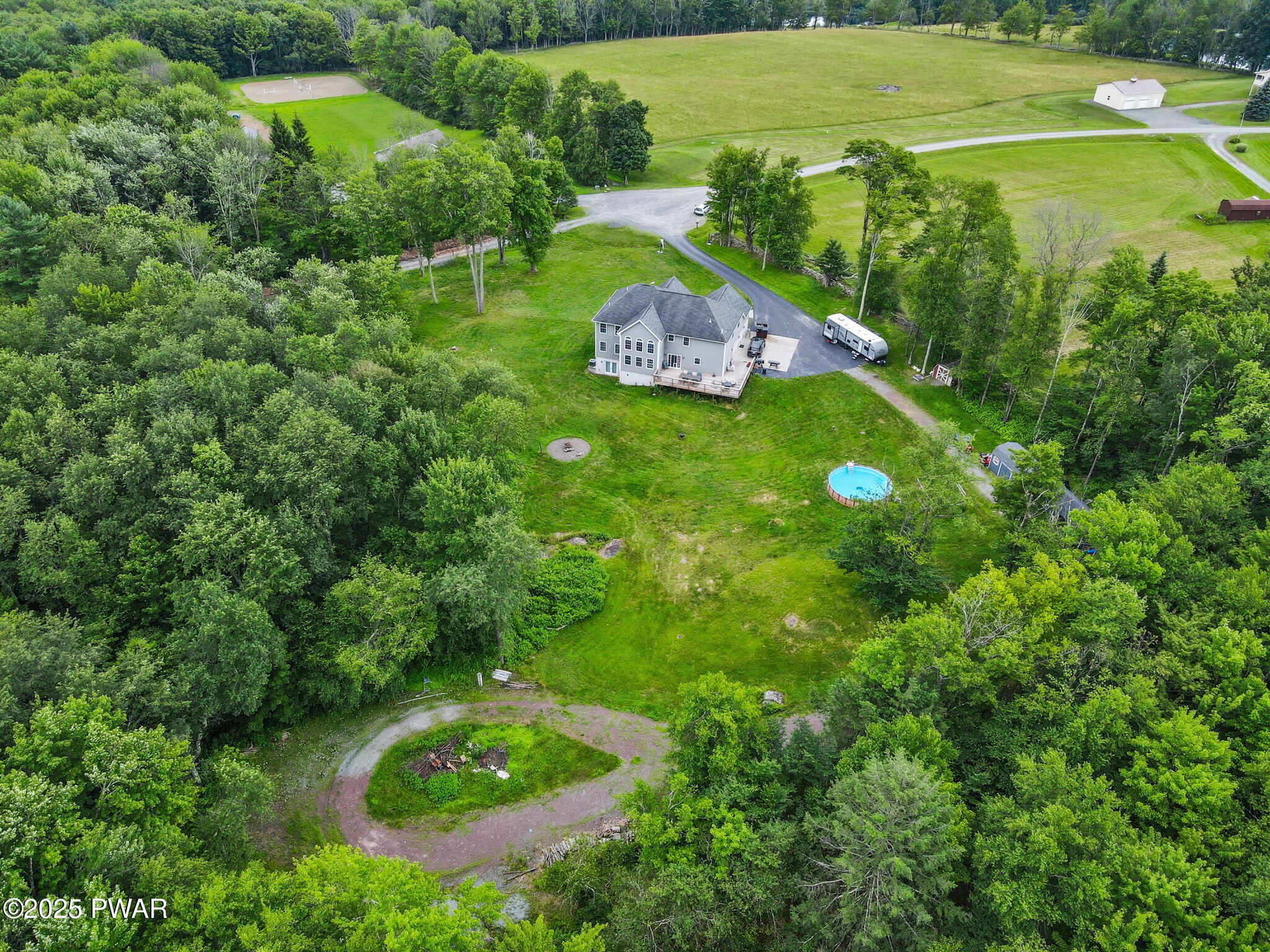 Honesdale, Pennsylvania, 18431, United States, 5 Bedrooms Bedrooms, ,4 BathroomsBathrooms,Residential,For Sale,1973688