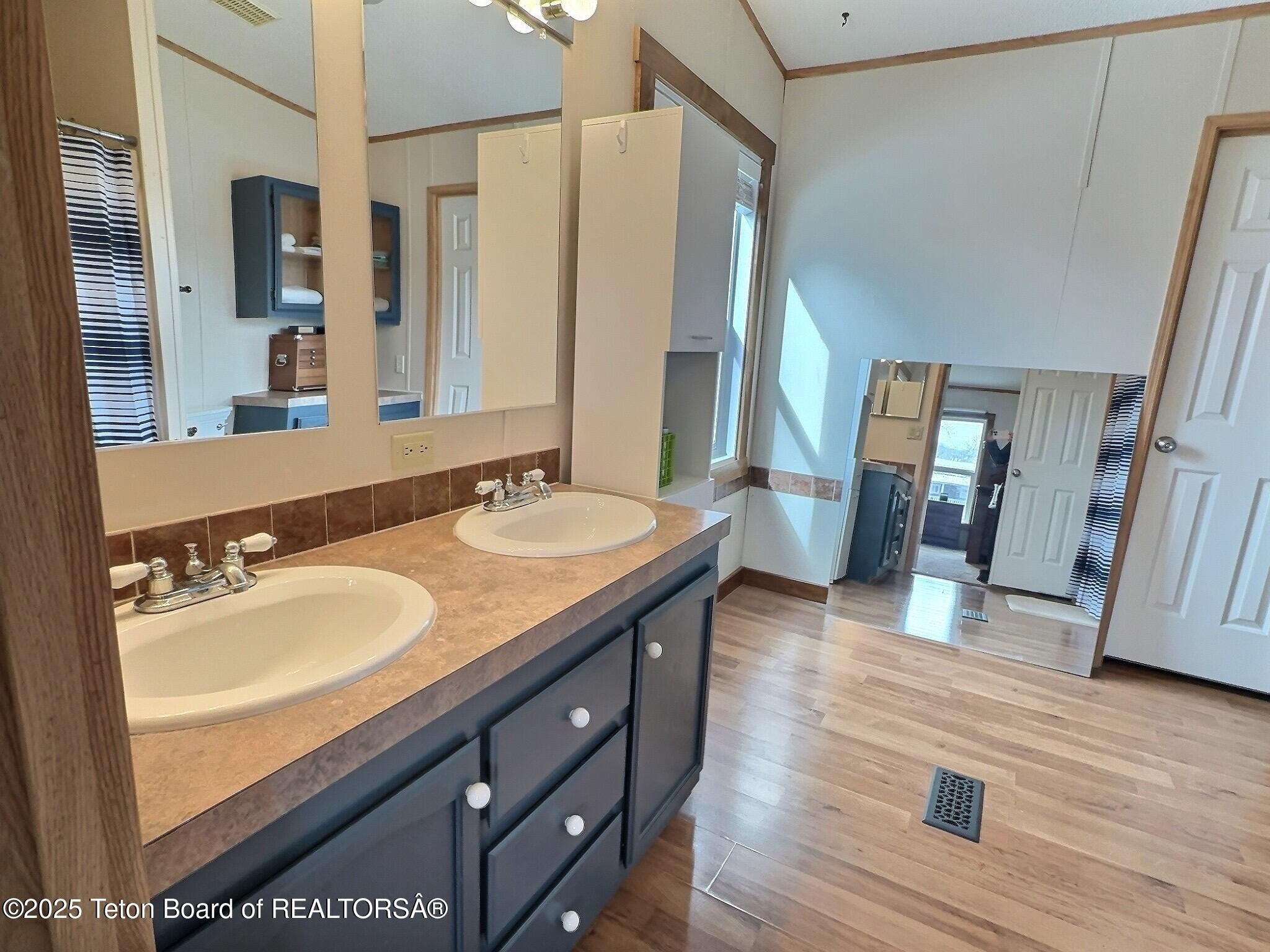 Driggs, Idaho, 83422, United States, 5 Bedrooms Bedrooms, ,2 BathroomsBathrooms,Residential,For Sale,1921681