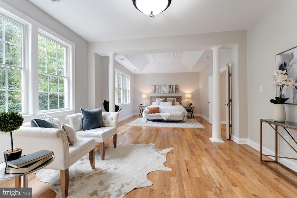 Fairfax, Virginia, 22033, United States, 6 Bedrooms Bedrooms, ,6 BathroomsBathrooms,Residential,For Sale,1973786