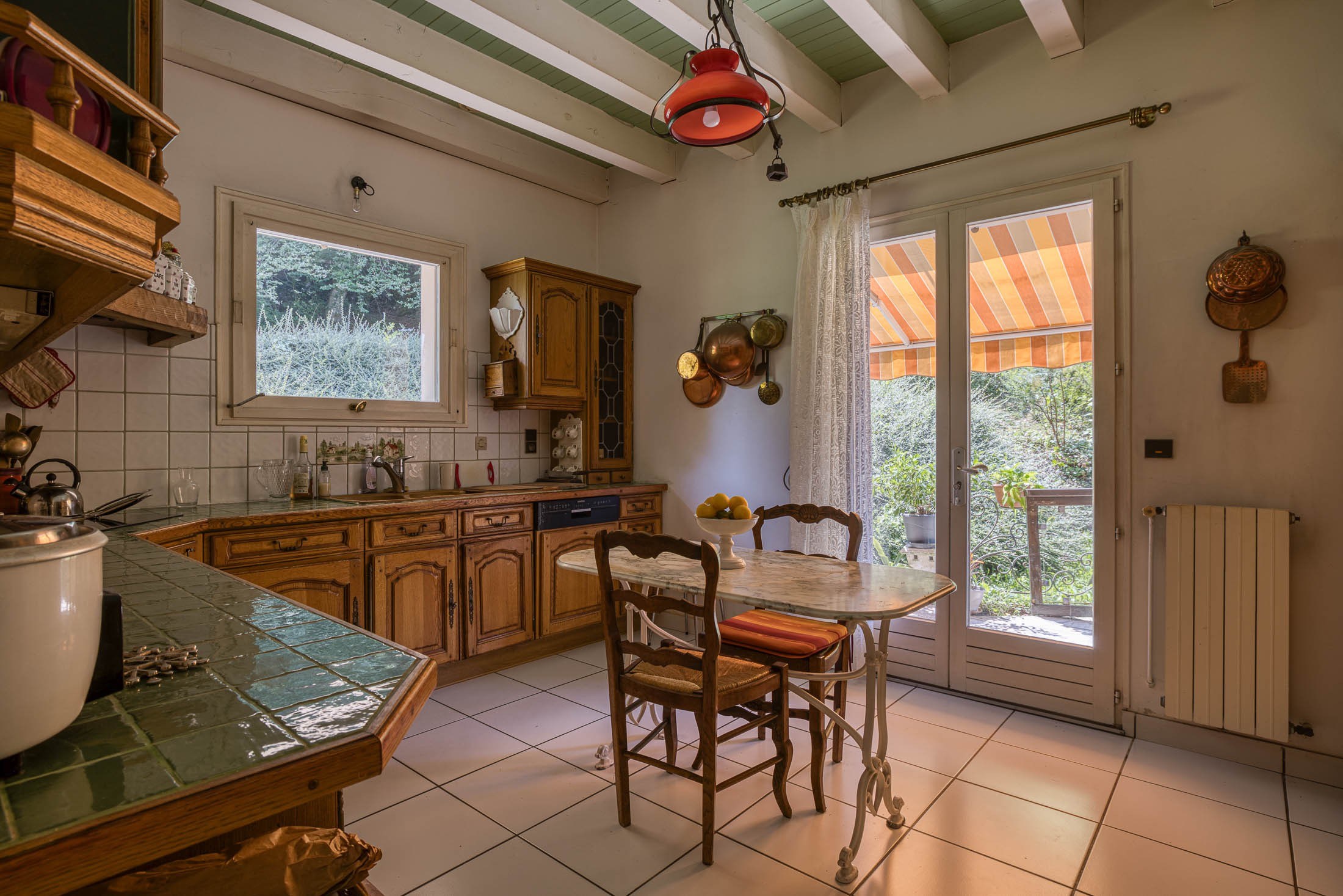  Exceptional property with views of Lake, the mountains, and the Château de Ment… - 物件實景