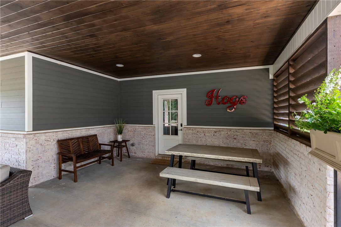 Fayetteville, Arkansas, 72701, United States, 4 Bedrooms Bedrooms, ,4 BathroomsBathrooms,Residential,For Sale,1895479