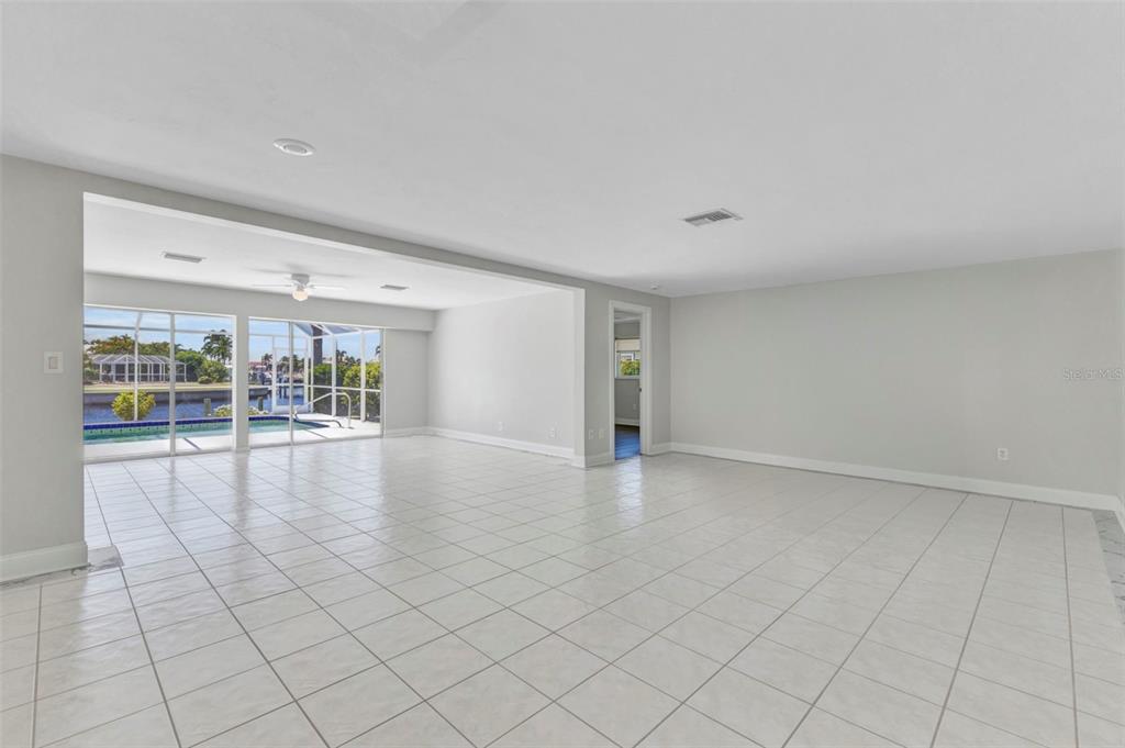 Punta Gorda, Florida, 33950, United States, 3 Bedrooms Bedrooms, ,3 BathroomsBathrooms,Residential,For Sale,1911362