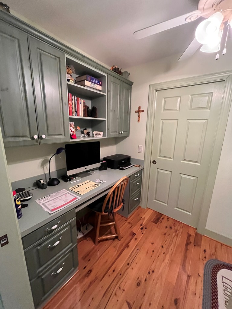 East Ellijay, Georgia, 30540, United States, 2 Bedrooms Bedrooms, ,3 BathroomsBathrooms,Residential,For Sale,1859127