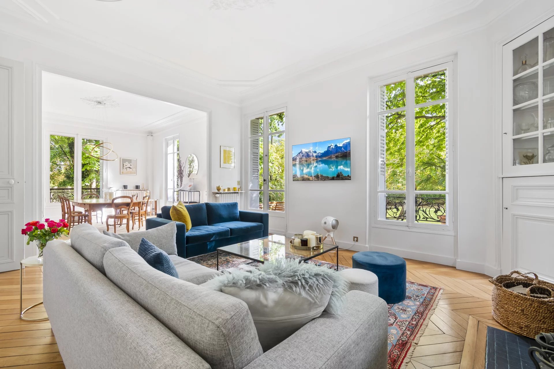 Le Vésinet, Île-de-France, 78110, FR, 6 Bedrooms Bedrooms, ,5 BathroomsBathrooms,Residential,For Sale,1994768