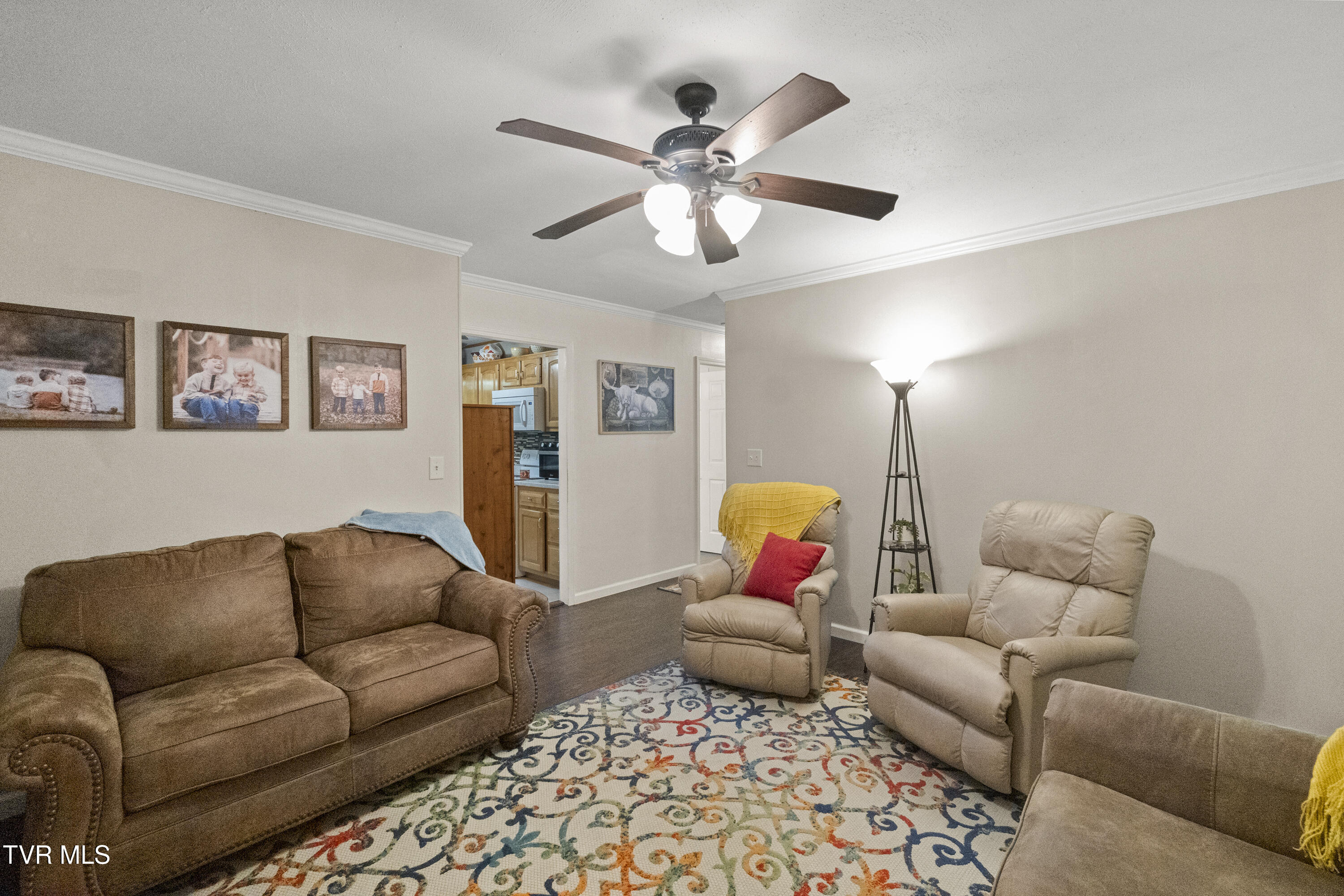 Greeneville, Tennessee, 37743, United States, 3 Bedrooms Bedrooms, ,2 BathroomsBathrooms,Residential,For Sale,1990242