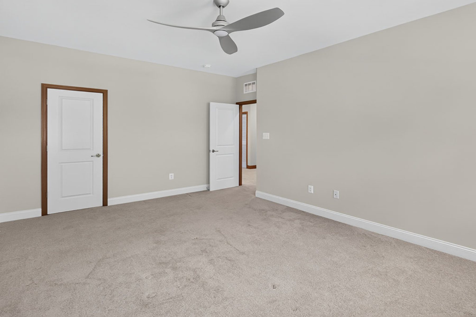  23134 Waggoner Ave - 物件實景