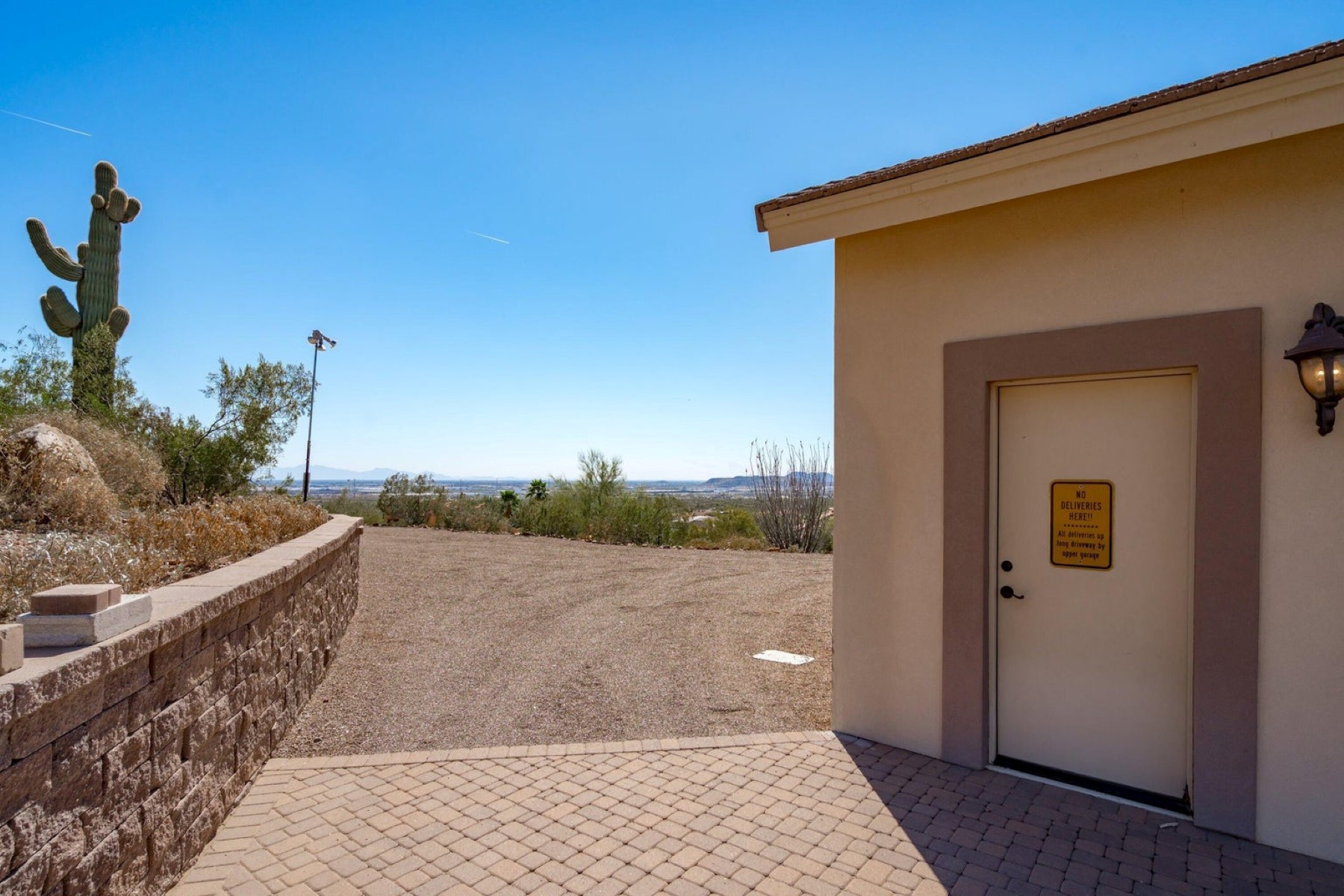  619 E Briles Road ¦Phoenix, AZ - 物件實景