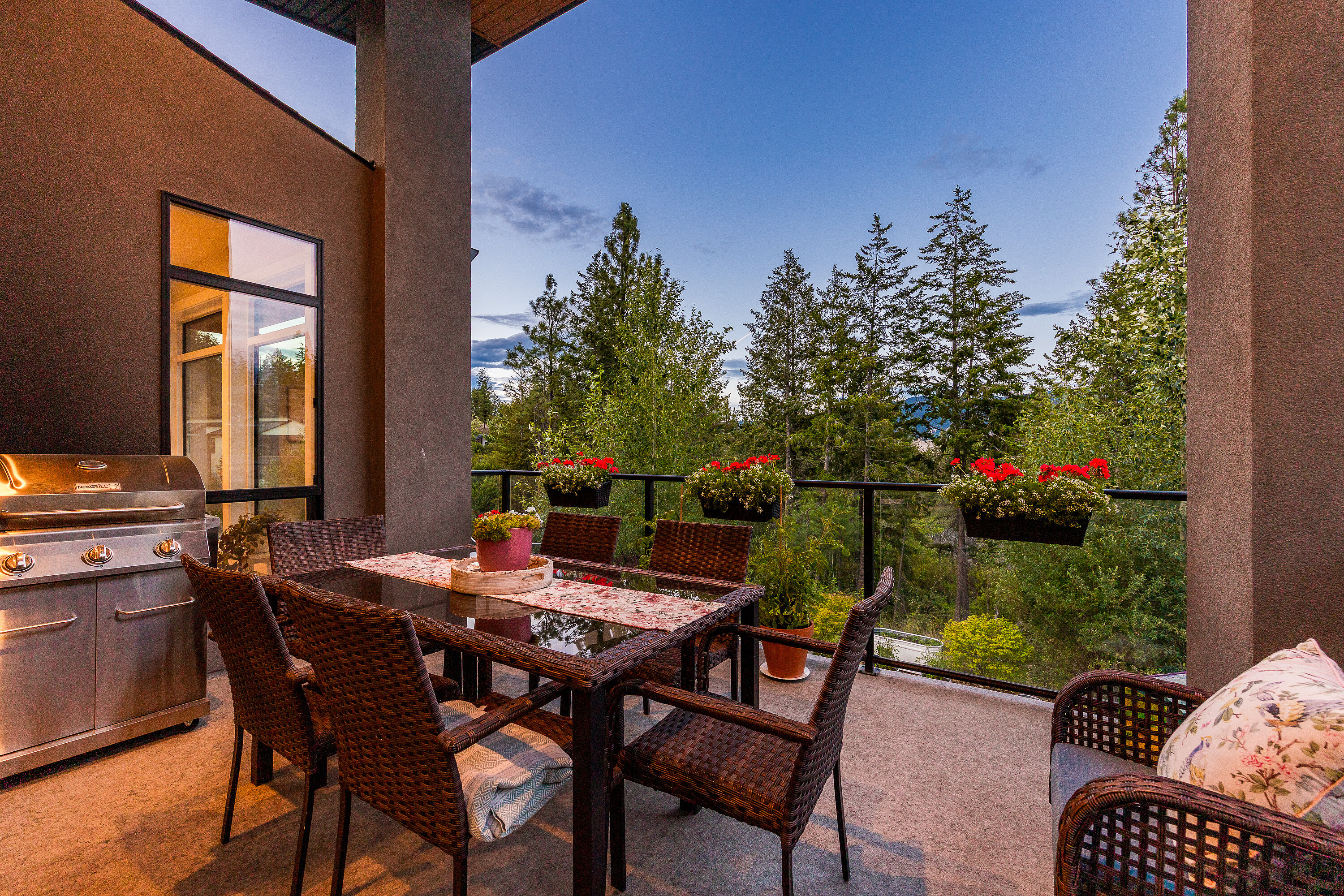  Walkout Rancher in Lakestone - 物件實景
