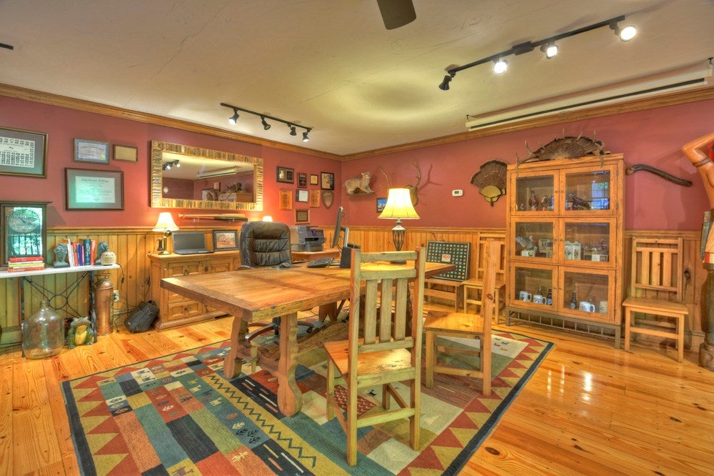 Blue Ridge, Georgia, 30513, United States, 4 Bedrooms Bedrooms, ,3 BathroomsBathrooms,Residential,For Sale,1858921