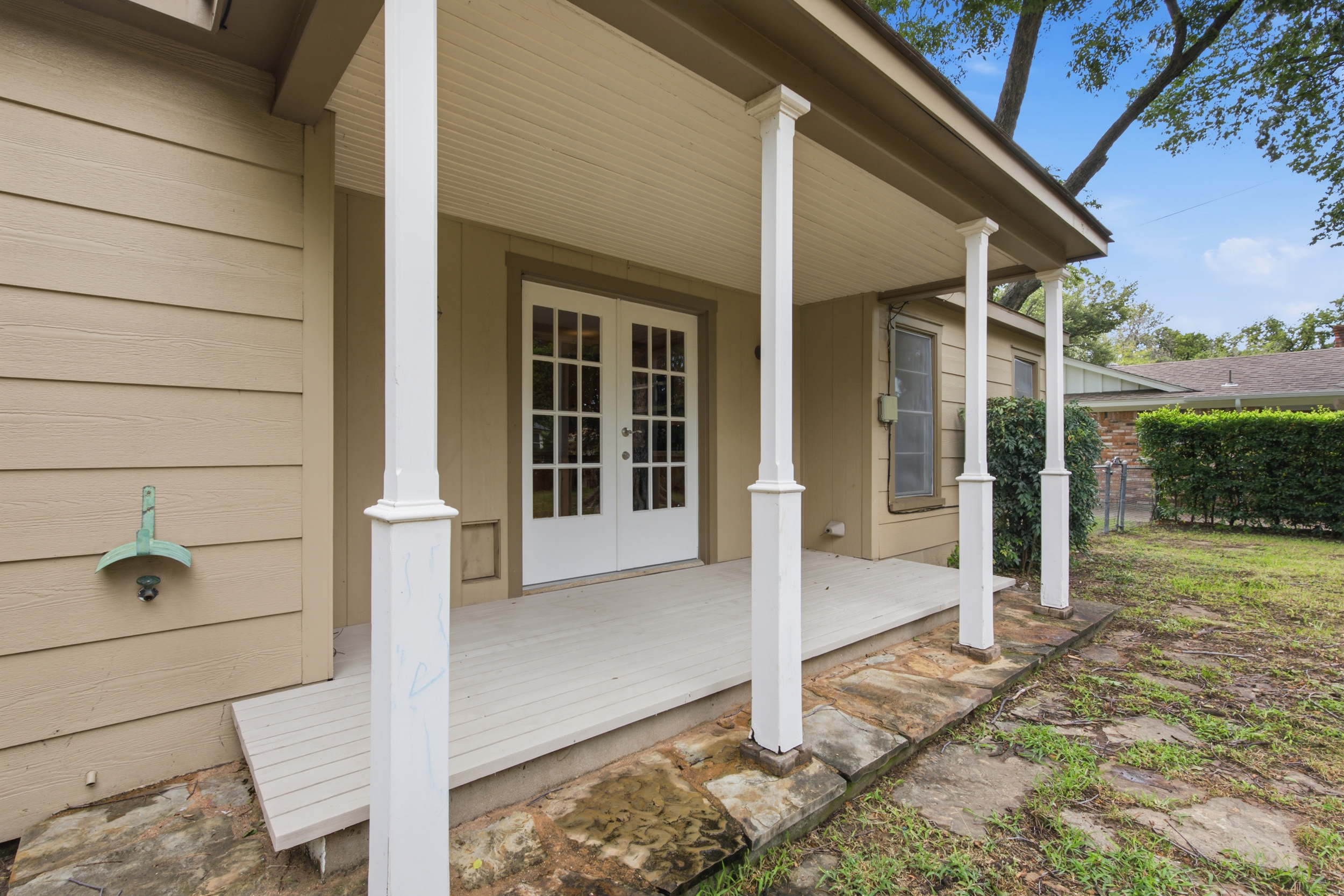 909 Keith Pumphrey Drive, River Oaks, TX, 76114 - 物件實景