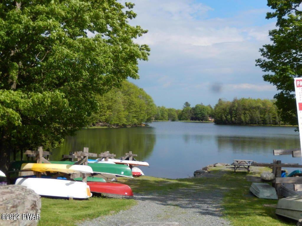 Lake Ariel, Pennsylvania, 18436, United States, 4 Bedrooms Bedrooms, ,4 BathroomsBathrooms,Residential,For Sale,1878609