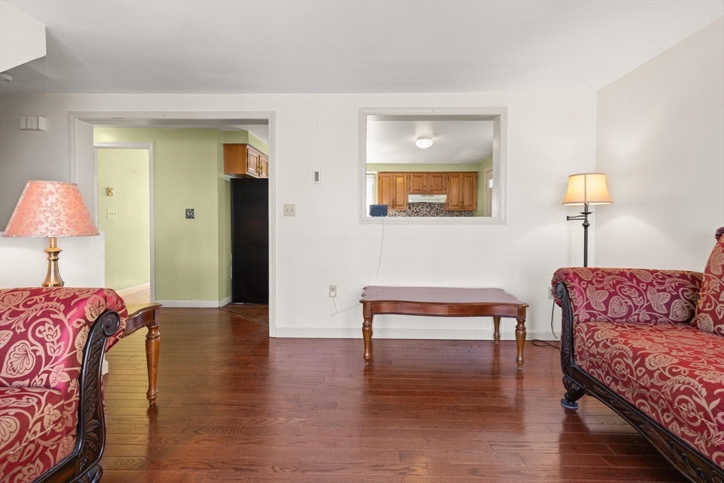 Lynn, Massachusetts, 01902, United States, 4 Bedrooms Bedrooms, ,2 BathroomsBathrooms,Residential,For Sale,2049430