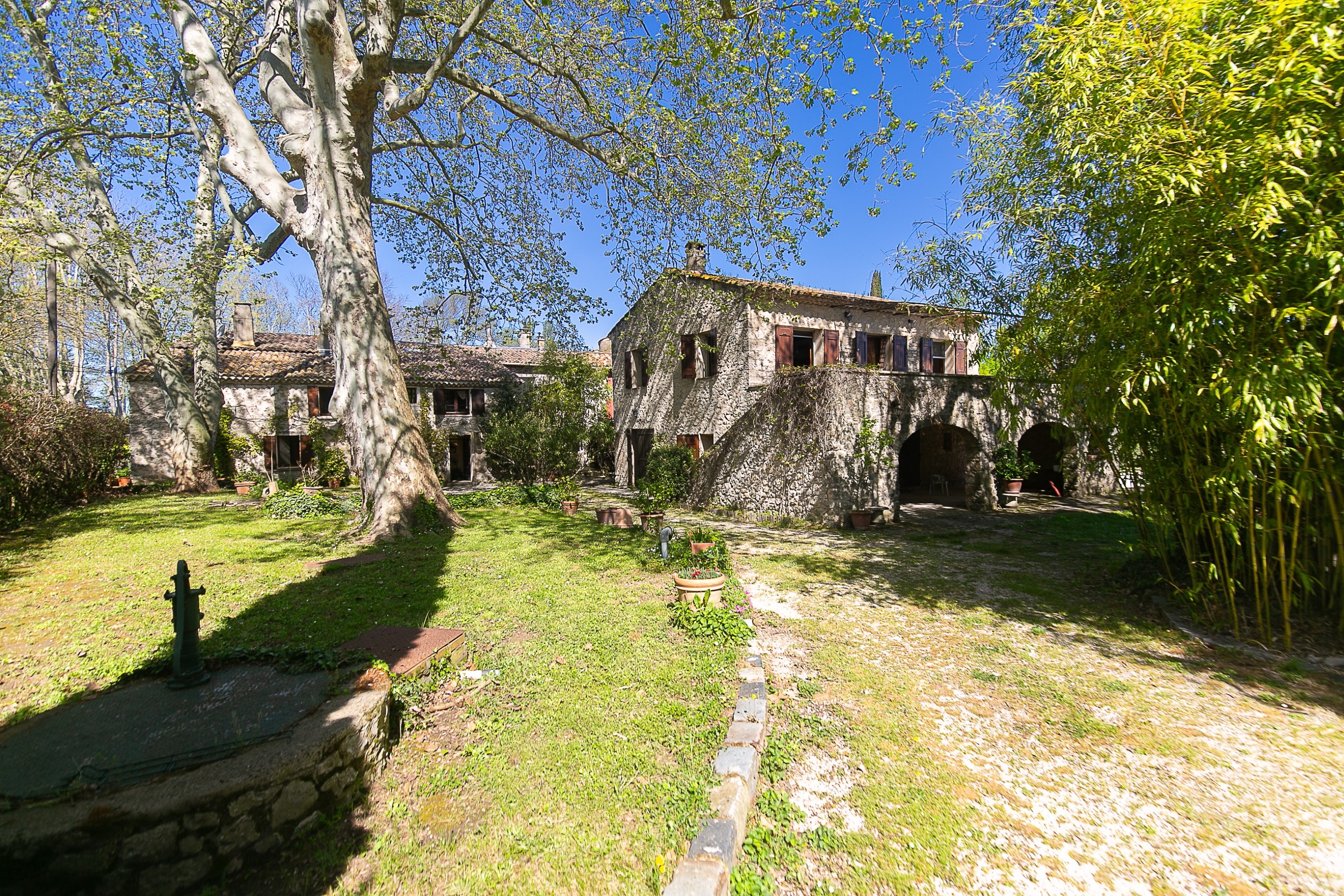  Stones Houses to renovate - 物件實景