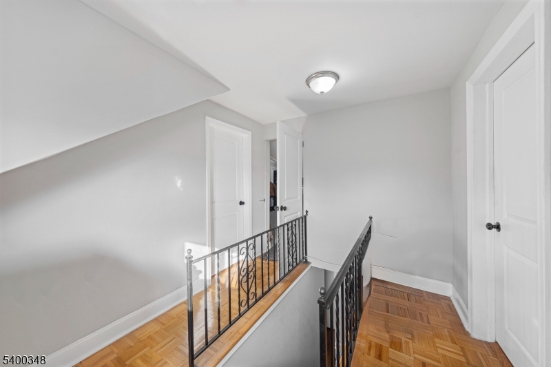 Bloomfield Twp., New Jersey, 07003, United States, 6 Bedrooms Bedrooms, ,3 BathroomsBathrooms,Residential,For Sale,2003277