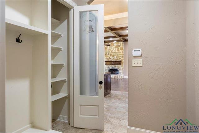 Longview, Texas, 75602, United States, 4 Bedrooms Bedrooms, ,3 BathroomsBathrooms,Residential,For Sale,1970791